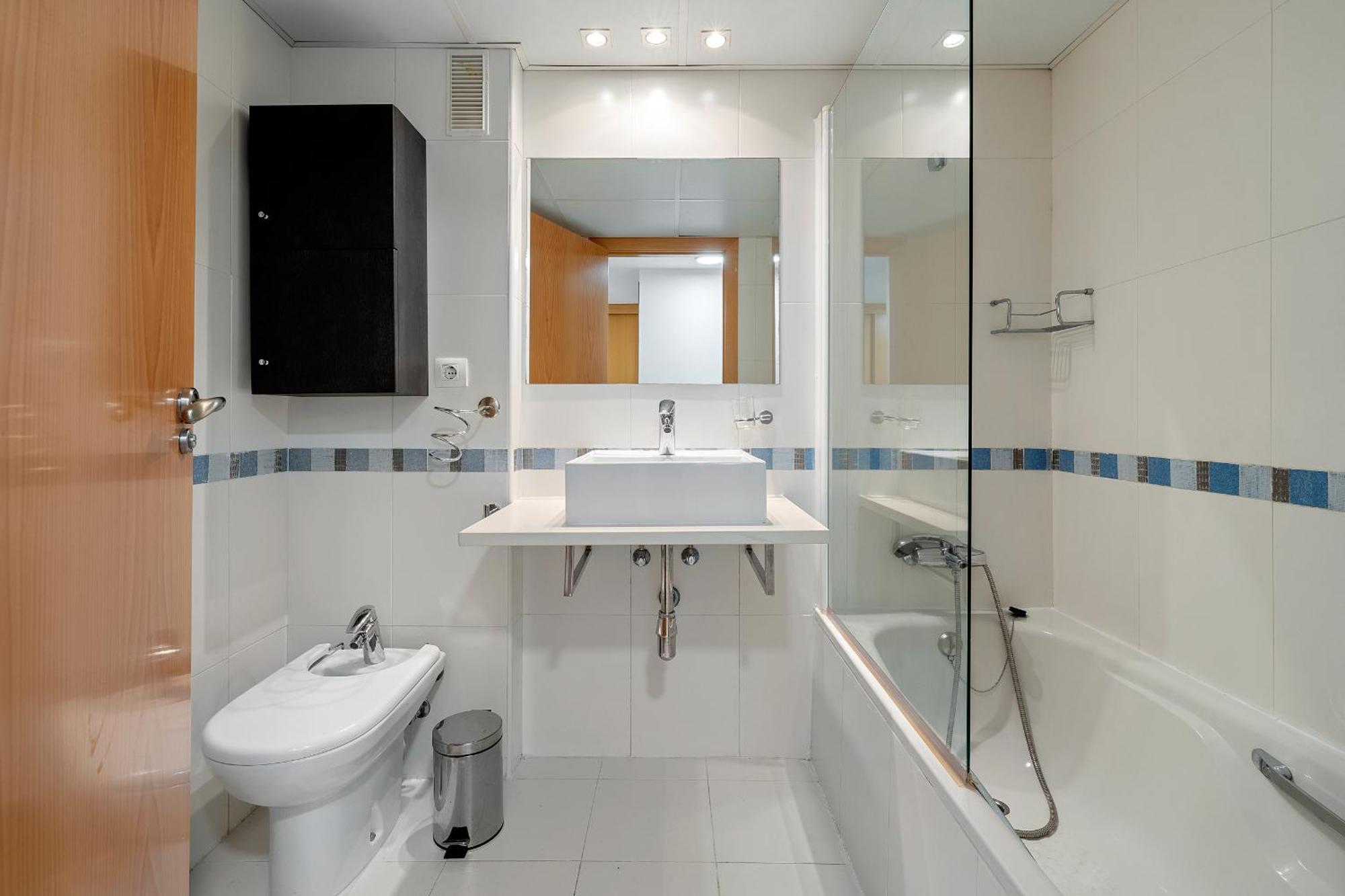 Hauzify I Apartament Mestral 坎布里尔斯 外观 照片