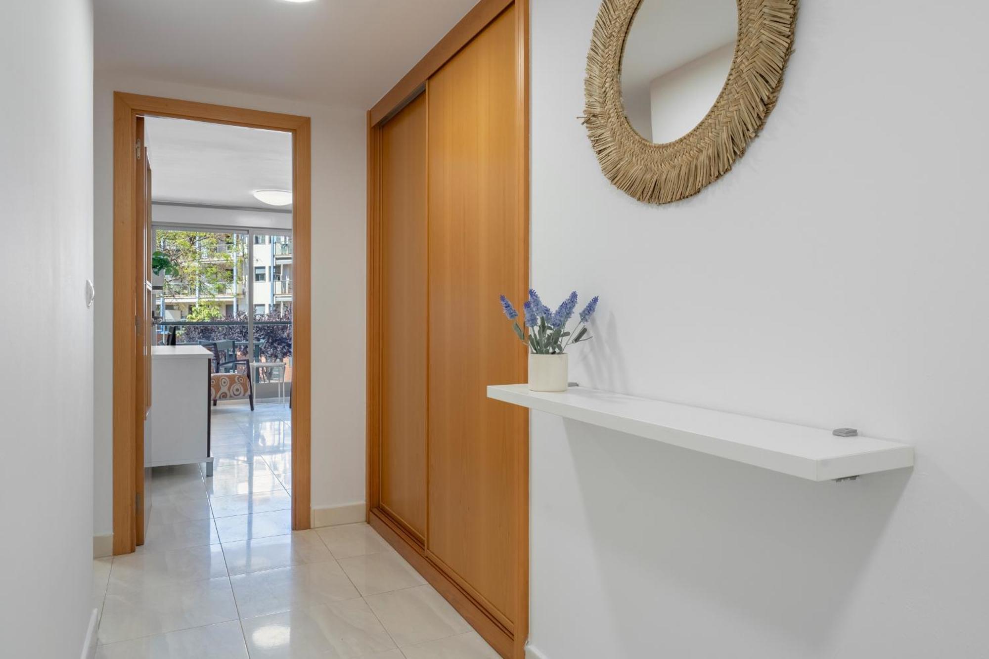 Hauzify I Apartament Mestral 坎布里尔斯 外观 照片