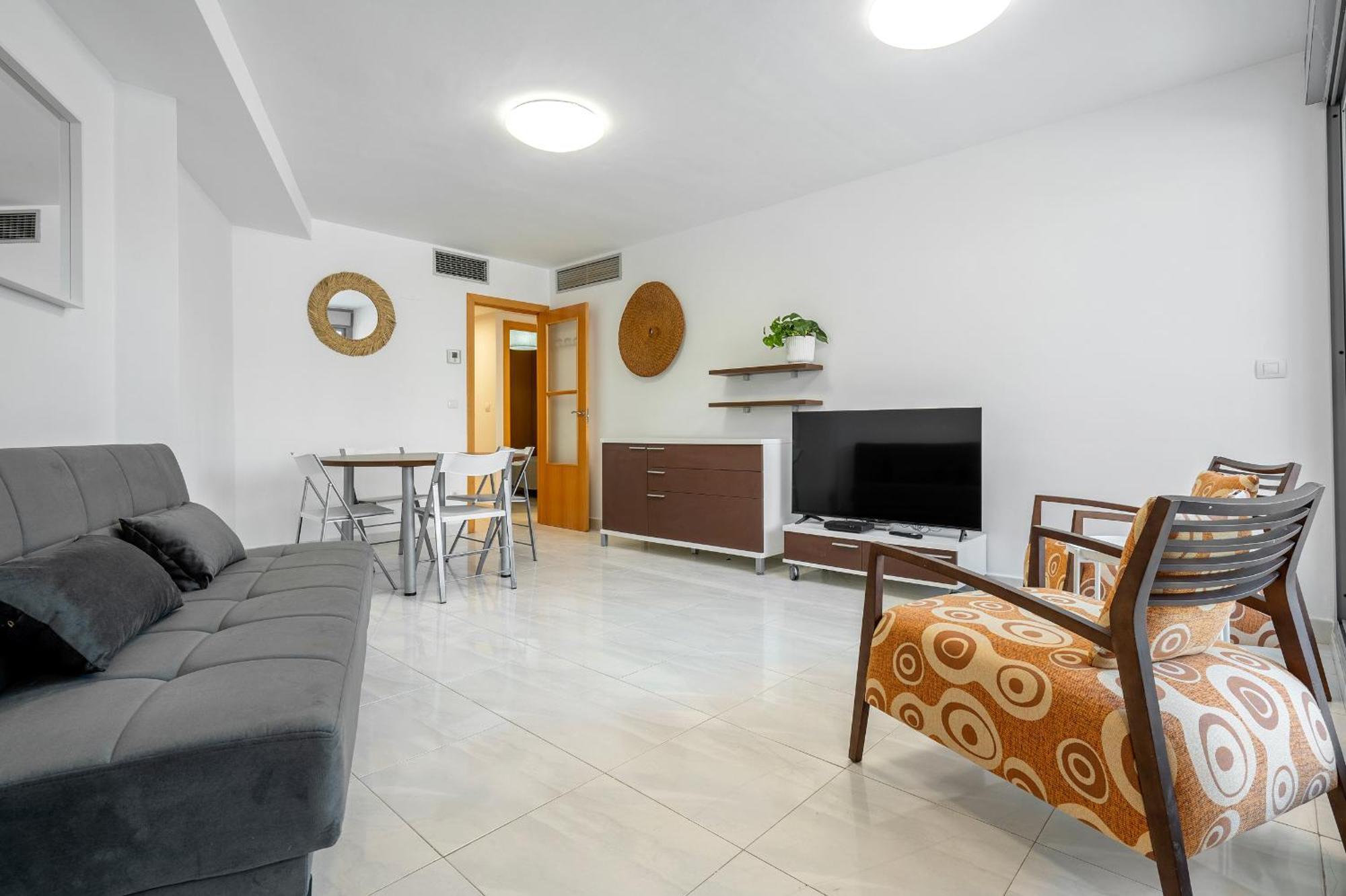 Hauzify I Apartament Mestral 坎布里尔斯 外观 照片